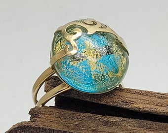 9ct gouden handgemaakte ring - blauw Peruaans glas - unieke maat S / T