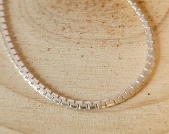 Sterling zilveren enkelbandje met platte slangenketting. 9,5" of 11,5" extra grote enkelband. Ketting in Omega-stijl