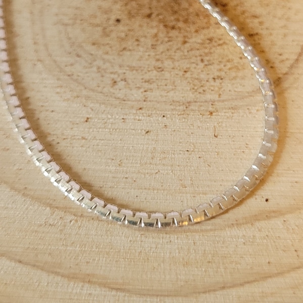 Flache Schlangenkette aus Sterlingsilber. 9,5" oder 31,5" extra großes Fußkettchen. Kette im Omega Stil