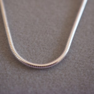 Sterlingzilveren slangenketting enkelbandje - verkrijgbaar in verschillende maten, inclusief extra groot enkelbandje 8&quot; 8,5&quot; 9,5&quot; 10,5&quot; 11,5&quot; 12,5&quot; 13,5&quot; 20 cm tot 34 cm
