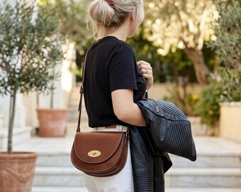 Handmade Brown Leather Saddle Bag, Vintage Style Crossbody Purse for Women, Tan Leather Shoulder Bag, Small Everyday Satchel, Gift for Her
