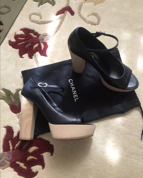 Authentic Chanel Shoes, Authentic Chanel sandals,