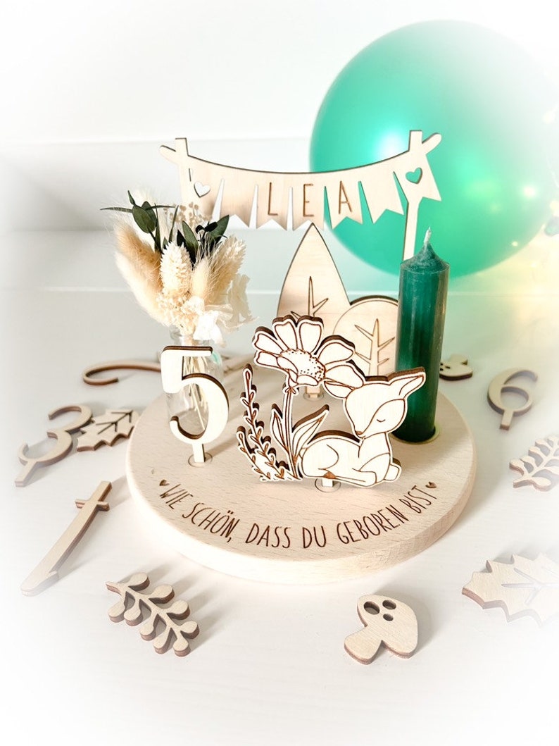 Personalisierter Geburtstagsteller aus Holz mit Vase und - Etsy.de