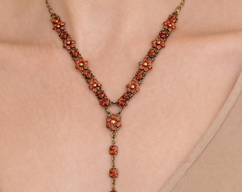 Michal Negrin Red Crystal Floral Halskette, Vintage Style Messing Swarovski Statement Schmuck
