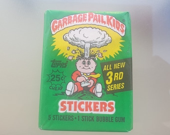 Garbage Pail Kids 3th Series Trading Card Pack NEW Sealed WAX  topps / Garbage Pail Kids Stickers / Garbage Pail Kids collection cards / GPK