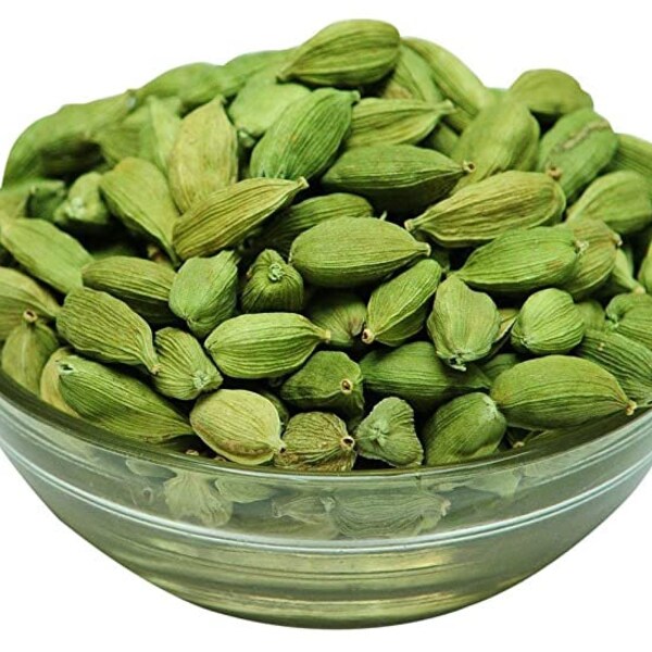 Green Cardamom Pods - Authentic Indian Cooking spices and Premium Quality Herbs and Spices Free P&P within the UK by Balsara's Online