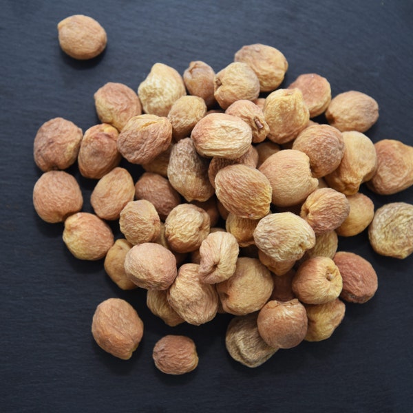 Organic Dried Hunza Apricots | Dry Apricot, Jardaloo, Dry Fruit from Hunza Valley