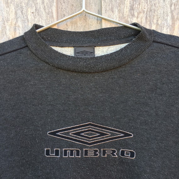 umbro crewneck sweatshirt