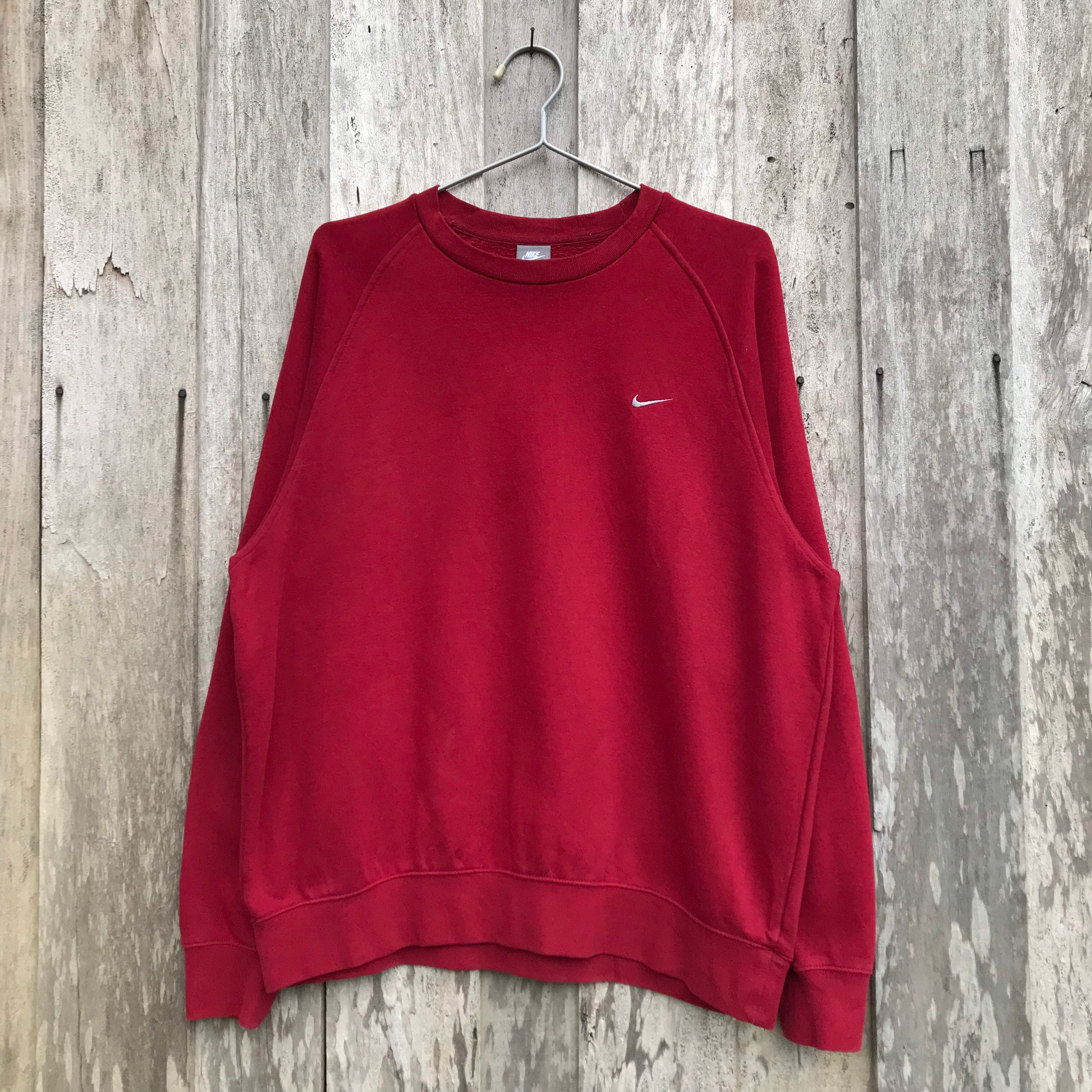 Red nike shop crewneck sweatshirt
