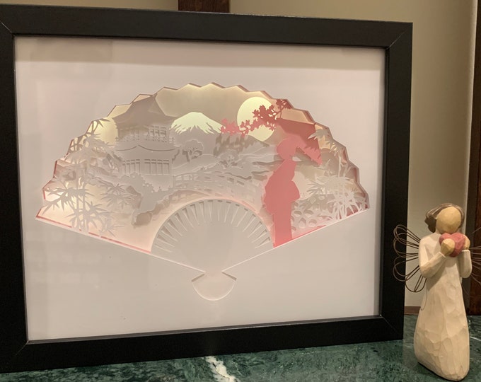 Japanese Geisha, Geisha doll, Japanese Fan, lighted shadow box, LED light lamp, wall decor sign, Gift for girlfriend or wife