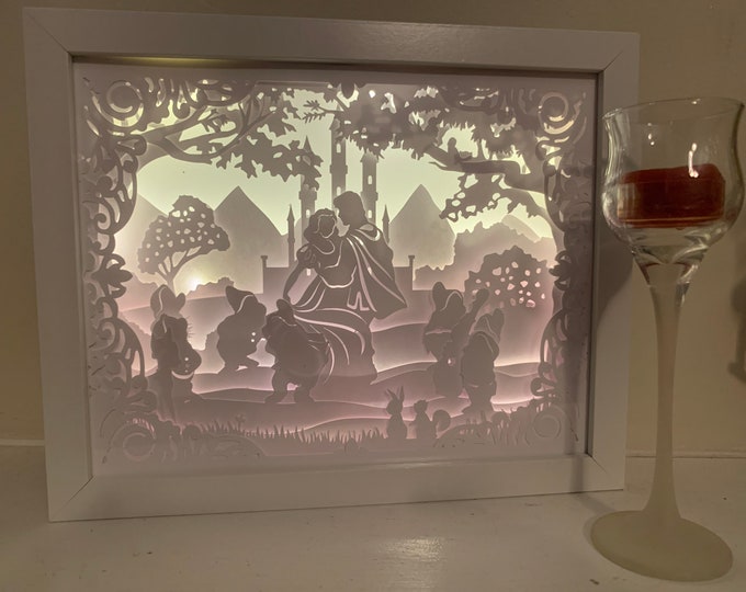 Snow White and the Seven Dwarfs, Prince and Princess, Lightbox lighted shadow box frame , light lamp, bedroom decor, great for kids room