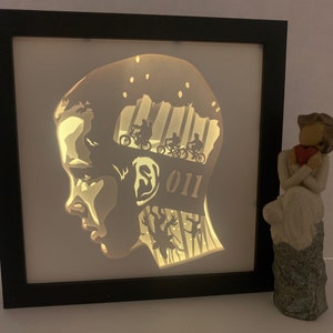 Stranger Things 011 wystrój, Lightbox shadow box frame, lampa świetlna, wystrój sypialni, Sci-Fi science fiction, wystrój domu