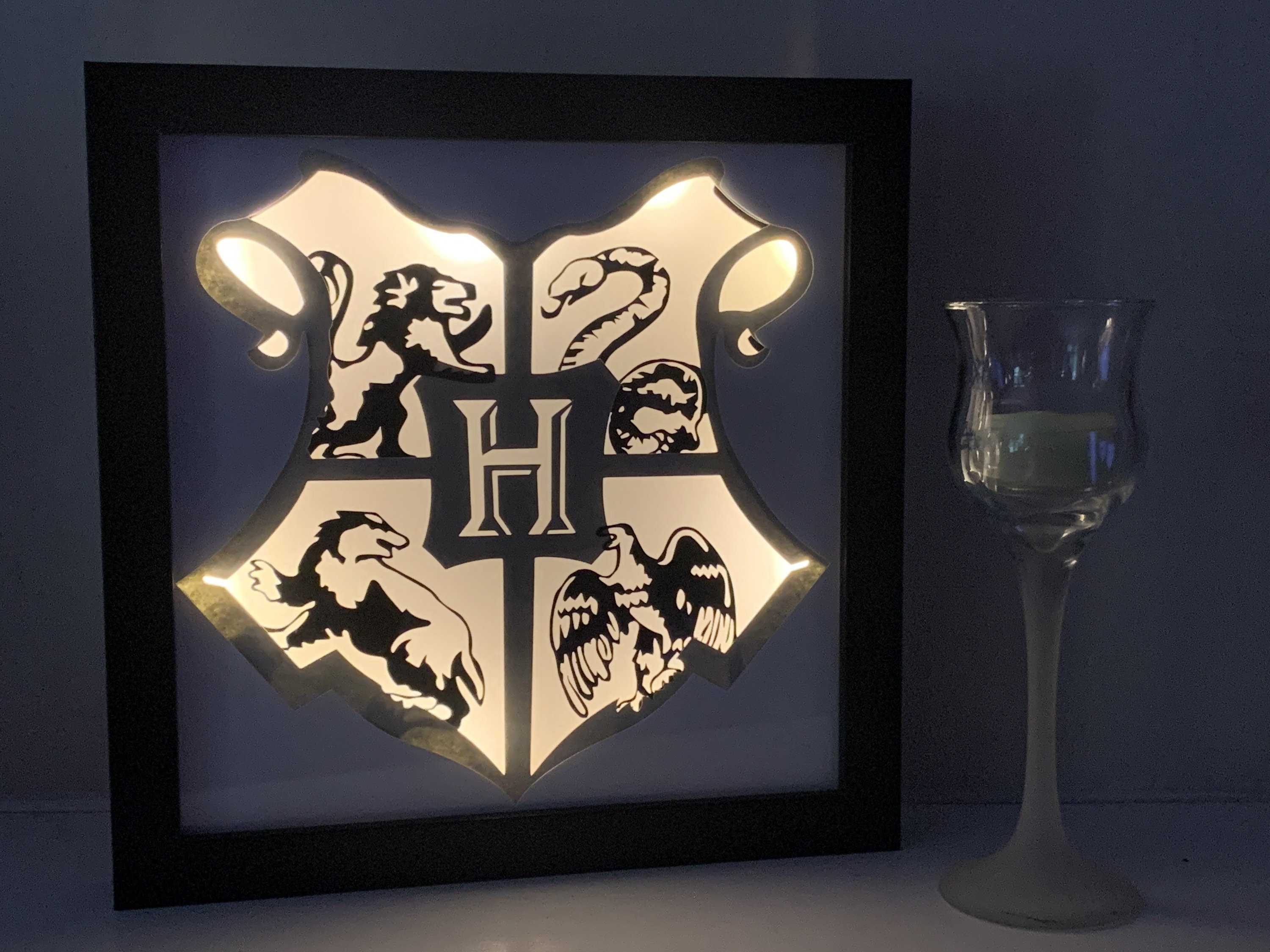 Harry Potter Hogwartz Shield of Arms Lightbox lighted shadow Etsy