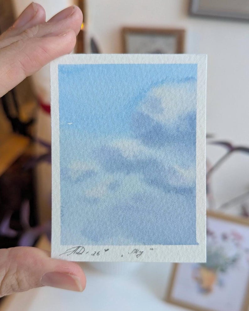 Dipinto originale ACEO Soft Sky Watercolor – Arte in miniatura con paesaggio nuvoloso minimalista e sottile brillantezza immagine 1