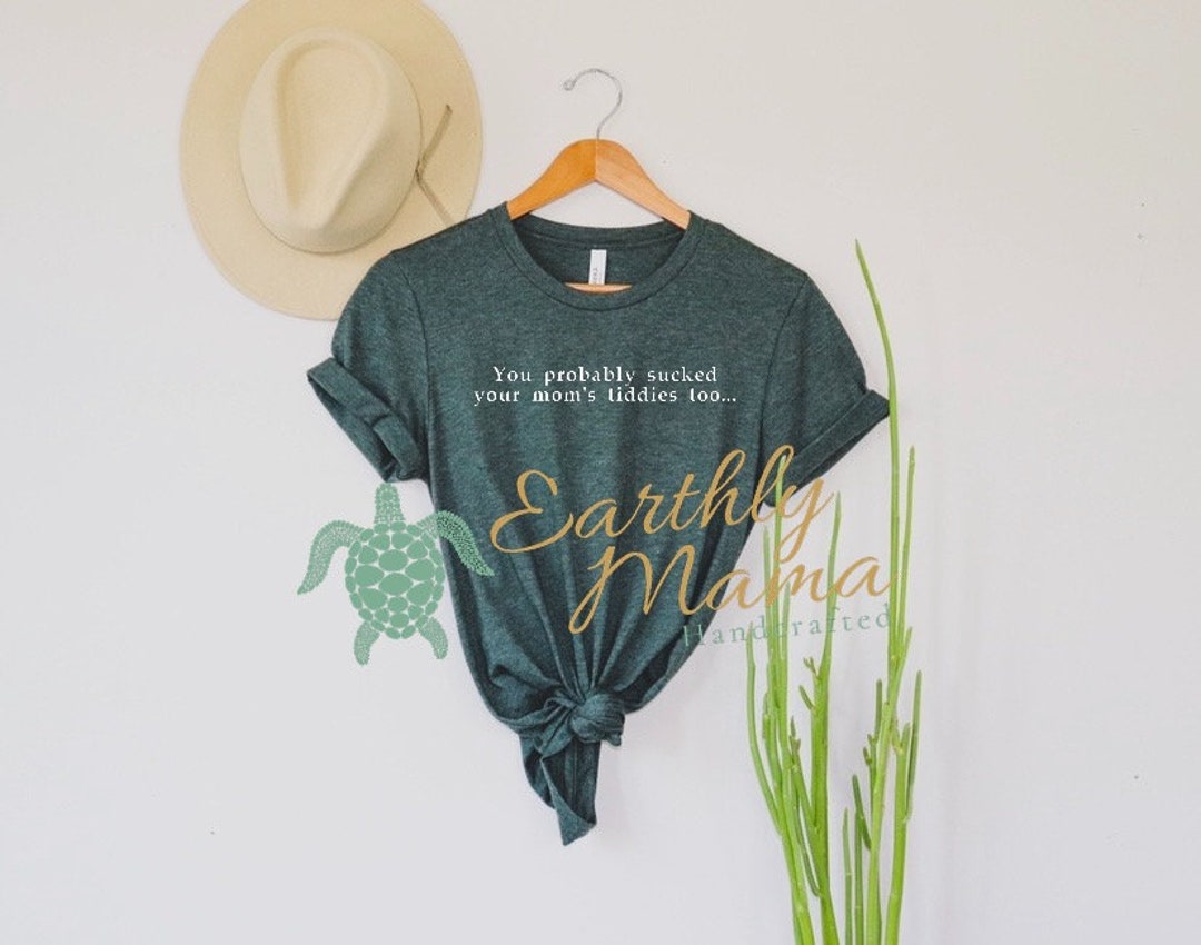 あなたもきっとママのおしりふきを吸ったことがあるでしょうシャツ | ミルキーママシャツ | 授乳シャツ | おもしろい | 生意気 | ママへの贈り物  | ママライフシャツ - Etsy 日本, image size:1080x850