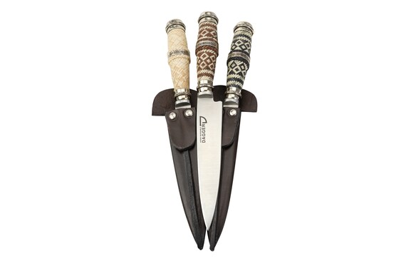 Curtis Stone 8-Piece Steak Knife set in NICE BOX FOR GIFTING!