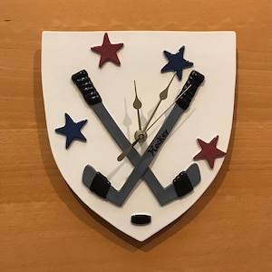 Ceramic Hockey Clock, Gray Hockey Sticks, Hockey Player Gift, Hockey Fan Gift, USA, Hockey Theme Gift, Hockey Wall Art, Kids Hockey Clock