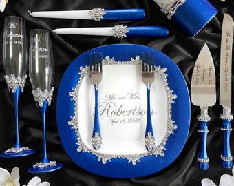 Royal blue wedding glasses,  wedding toasting flutes, navy cake cutter set wedding, blue wedding cake serving set