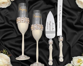 Personalized Wedding Champagne Flutes and Cake Cutter Set