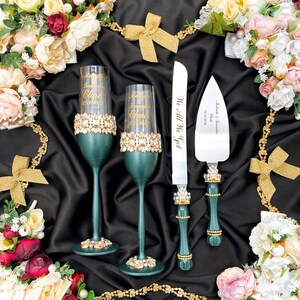 Green personalized wedding cake cutting set, wedding toasting glasses for bride and groom, green wedding server and knife