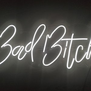 Bad Hündin Neon Schild, Bad Bitch LED Zeichen, Bad Bitch Wandkunst