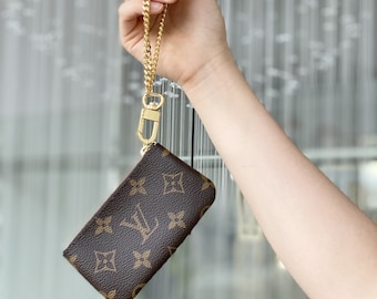 louis vuitton wallet wristlet