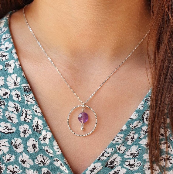 Collier pierre naturelle d'Améthyste en argent 925,Pierre de naissance de Février ,bijou fait main idéal cadeau d'anniversaire pour femme.