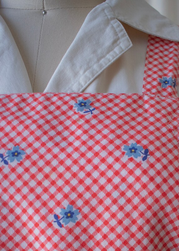 Floral Gingham Apron Dress - image 10