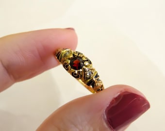 Victorian 18K Gold Garnet, Diamond & Enamel Ring