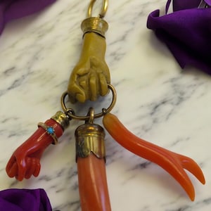 ヴィンテージ ネフェルティティ チャーム 14K イエロー ゴールド