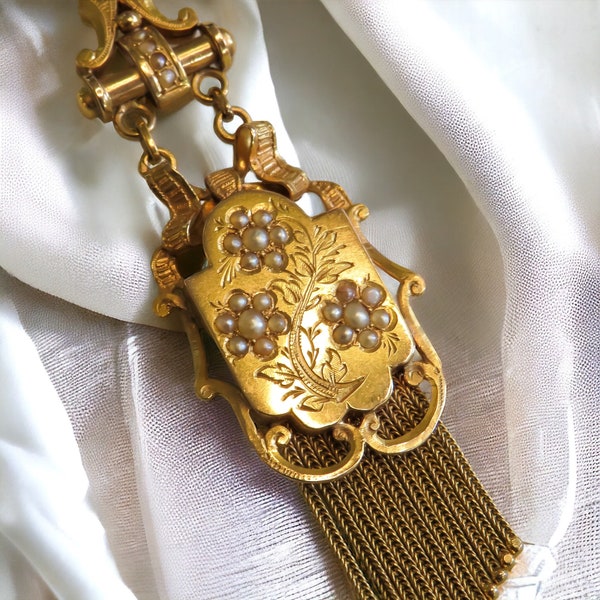 Antique 18K Gold French Tassel Pendant