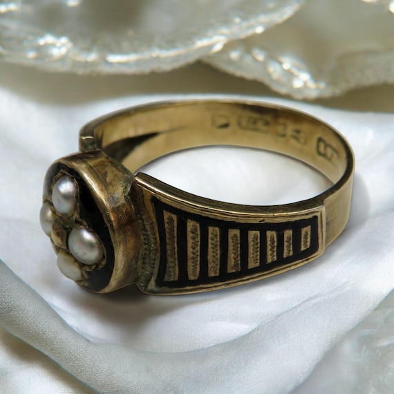 Mourning Ring with Hidden Locket - image 9
