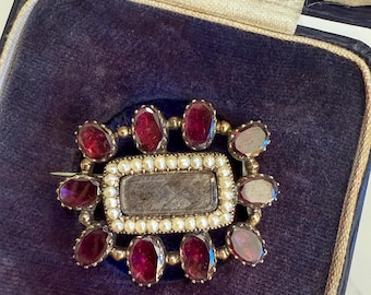 Antique Mourning Brooch with Plaited Hair, Seed Pearls & Flat Cut Garnets