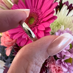 Vintage Platinum Ring with Date Engraving | 3mm | Size 5.25