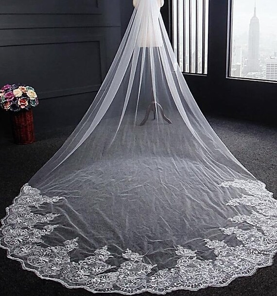Wedding veil 10ft Tulip Veil | Classic Cathedral Veil main image 3
