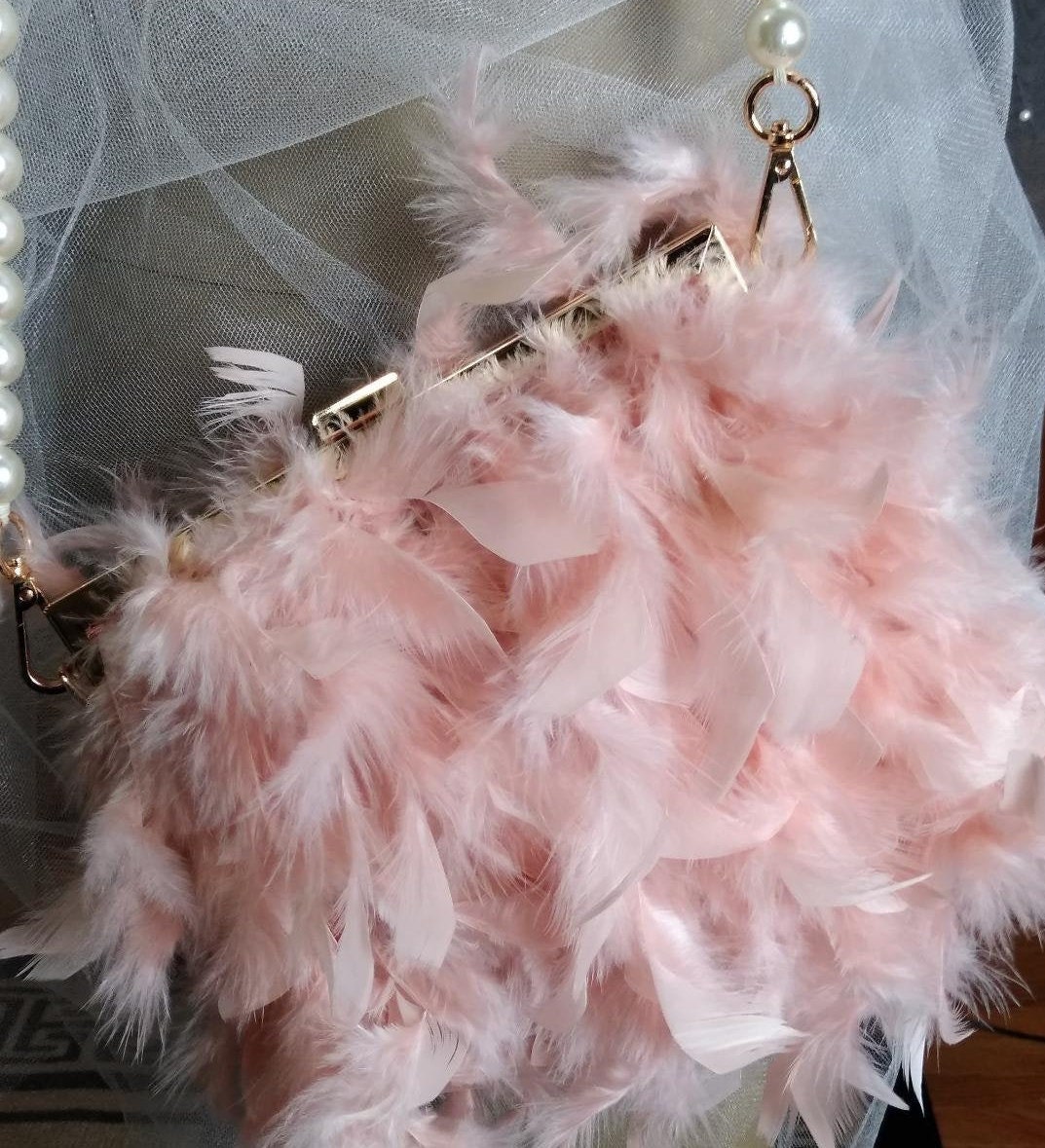 GOKTOW Feather Clutches Purses for Women Bag,Pearl Fluffy Evening Handbags for Wedding Anniversary Party