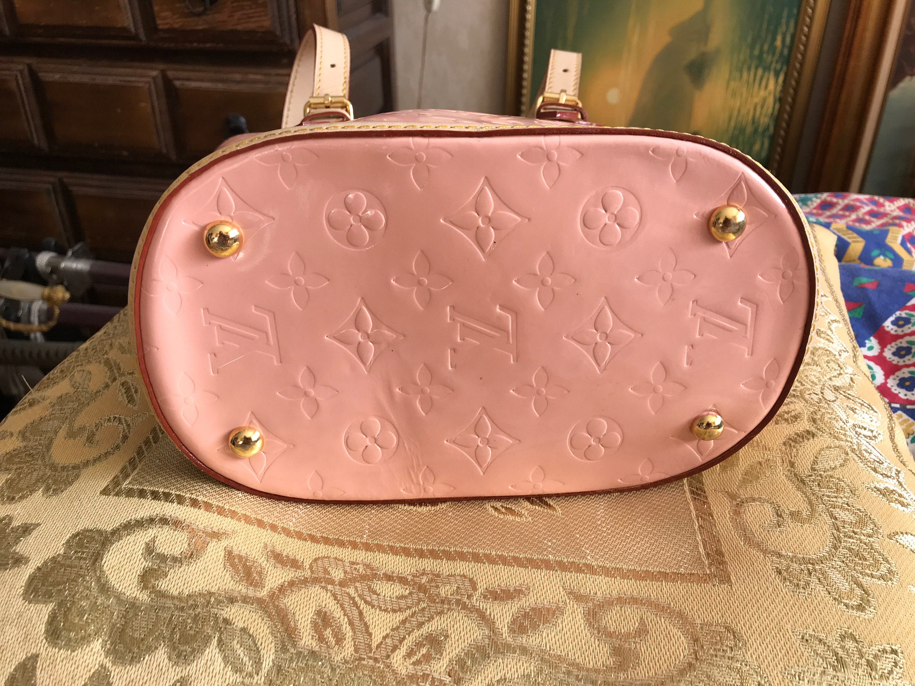 9/10 CONDITION! Louis Vuitton Alma Vernis PM Indian Rose Pink WITH Strap  DUSTBAG