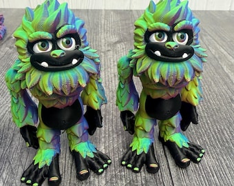 Flexi Sasquatch | 3D Printed Bigfoot Figurine | 4 Inches Tall | Articulated Fidget Toy | Collectible Gift | Desk Buddy | Cryptid Decor