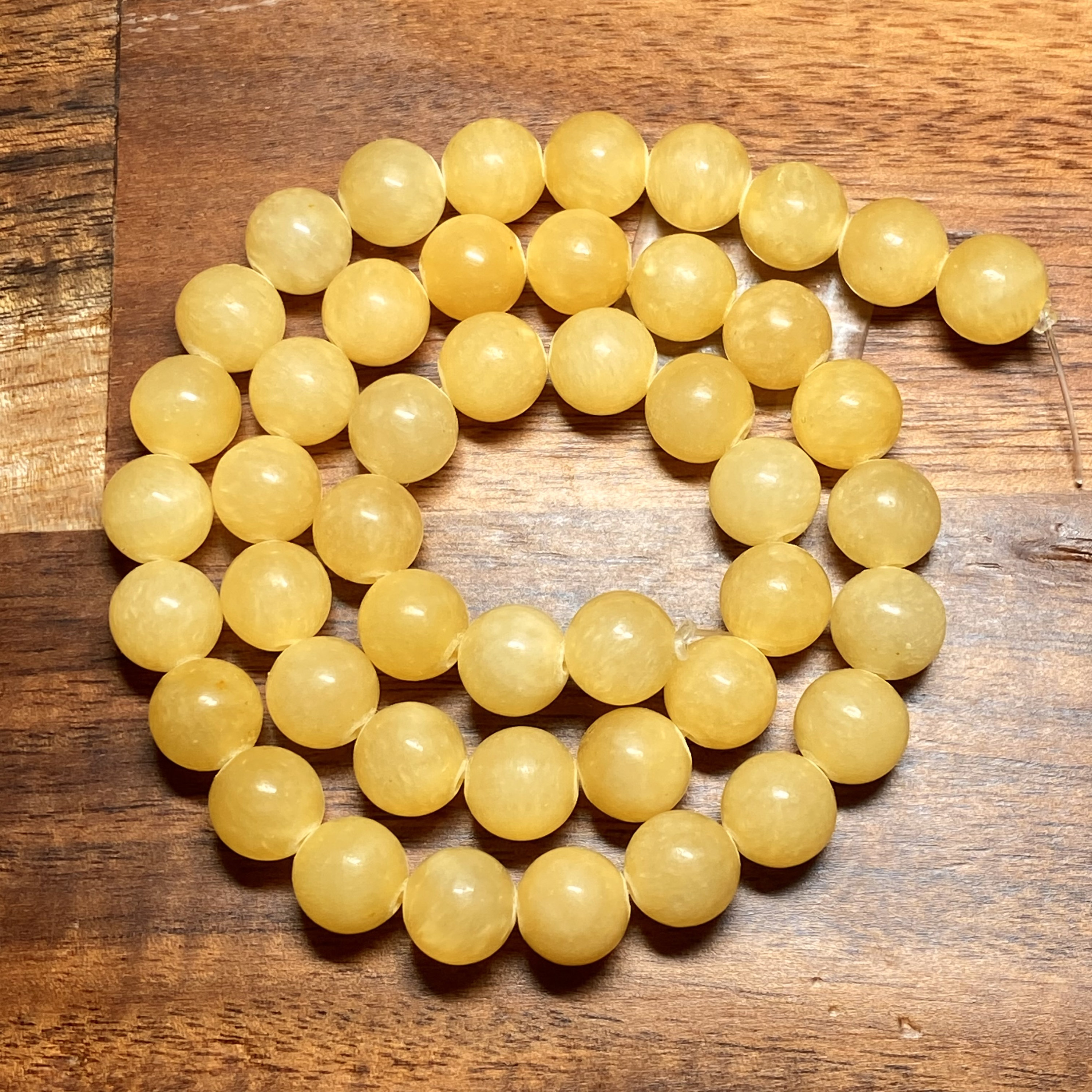 5A Yellow "Honey" Jade: Compelling Natural Stone/Gemstone Beads for Jewelry/Craft Making, Round; 4mm, 6mm, 8mm, 10mm