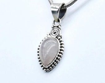 Attractive Rose Quartz & 925 Sterling Silver Pendant