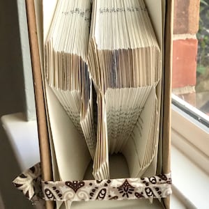 Hebräisches Chai Buch Faltmuster