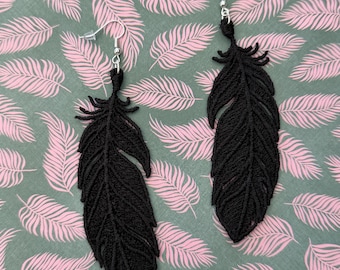 Feather shaped lace (FSL) earrings