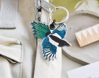 Magpie acrylic keyring, bird keychain, eco friendly gift, acrylic charm, bird accessory, magpie illustration, Nature lover gift for kids