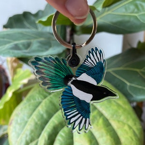 Magpie acrylic keyring, bird keychain, eco friendly gift, acrylic charm, bird accessory, magpie illustration, Nature lover gift for kids image 5
