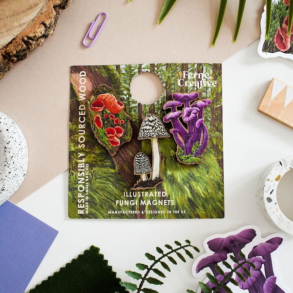 Imanes de madera con hongos ilustrados - Juego de 3 para decoración de cocina inspirada en la naturaleza, un regalo único para los amantes de los hongos, un elemento decorativo ecológico para el hogar.
