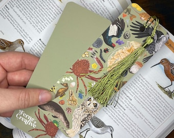 Green British Wildlife Illustrated Bookmark, Cute Tasselled Nature Art, Perfect for Nature lovers, Back to School or Teacher Gift