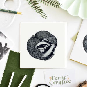 Cartão em branco de texugos eurasianos adormecidos | Cartão de felicitações de animais fofos, papelaria para amantes da natureza, ecológico, presente para fãs de texugos
