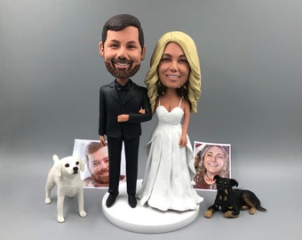 Personlig bröllopstårtdekoration med bobblehead: Par- och hundfigur