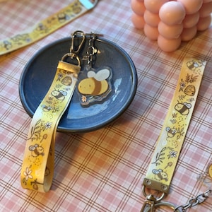 sweet honeybees | mini lanyard keychain | cute key accessory | honeybee keychain | cute artwork | bee keychain with lanyard