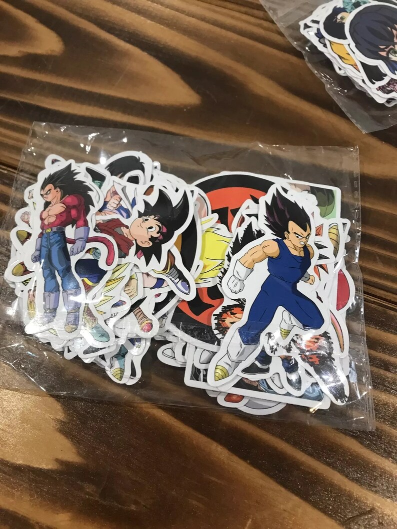 Lot Japanese Goku Anime Random Sticker Pack Guitar Skateboard Laptop Luggage Dragon Ball Stickers 50100 PCS Pack Vinyl Waterproof